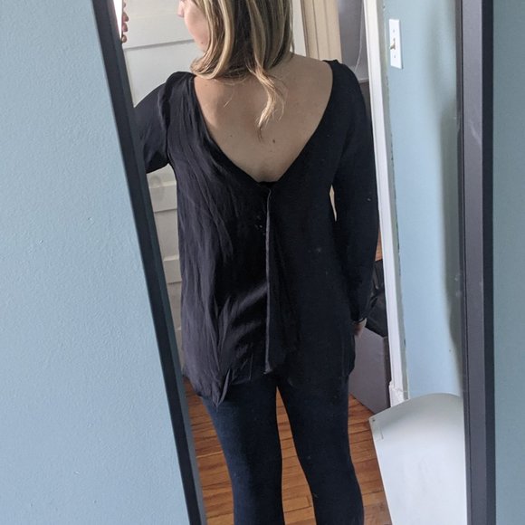 3/$30 Club Monaco Silk Deep V Back Blouse - Black - Picture 8 of 9